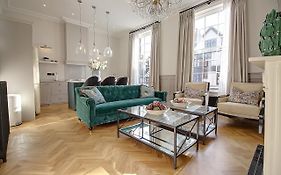 Ch1 Boutique Stays-Roman Bath Suite